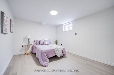 Photo 45 at 22 Kenmanor Boulevard, L'Amoreaux, Toronto