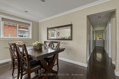Photo 11 at 51 Gilroy Drive, Dorset Park, Toronto
