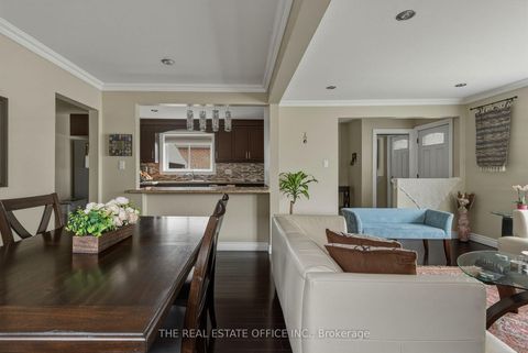 Photo 13 at 51 Gilroy Drive, Dorset Park, Toronto