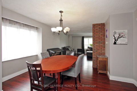 Photo 8 at 4 Brantwood Drive, Woburn, Toronto