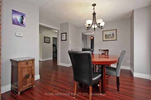 Photo 9 at 4 Brantwood Drive, Woburn, Toronto