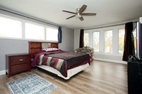 Photo 15 at 4 Brantwood Drive, Woburn, Toronto