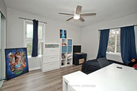 Photo 20 at 4 Brantwood Drive, Woburn, Toronto