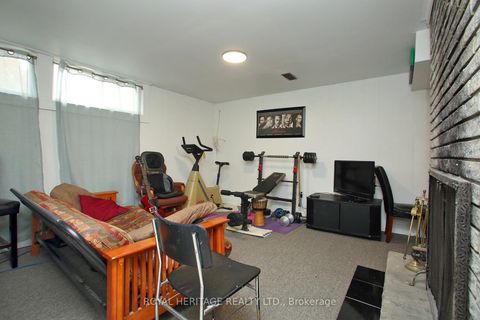 Photo 27 at 4 Brantwood Drive, Woburn, Toronto