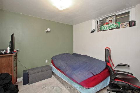 Photo 33 at 4 Brantwood Drive, Woburn, Toronto