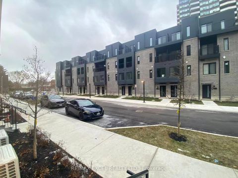 Photo 7 at 61 - 10 CALAMINT Lane, L'Amoreaux, Toronto