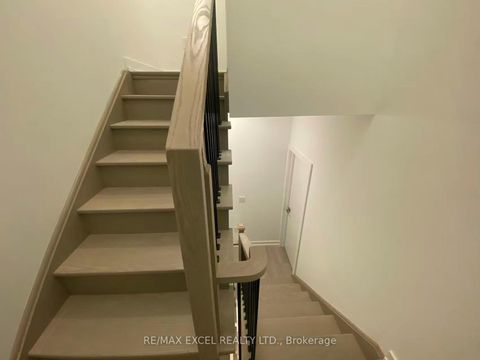 Photo 36 at 61 - 10 CALAMINT Lane, L'Amoreaux, Toronto