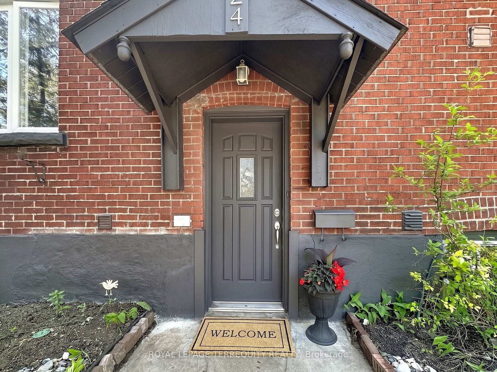 57 Queensdale Avenue, East York, Toronto by Loree Meneguzzi Real Estate 57 Queensdale Avenue, East York, Toronto