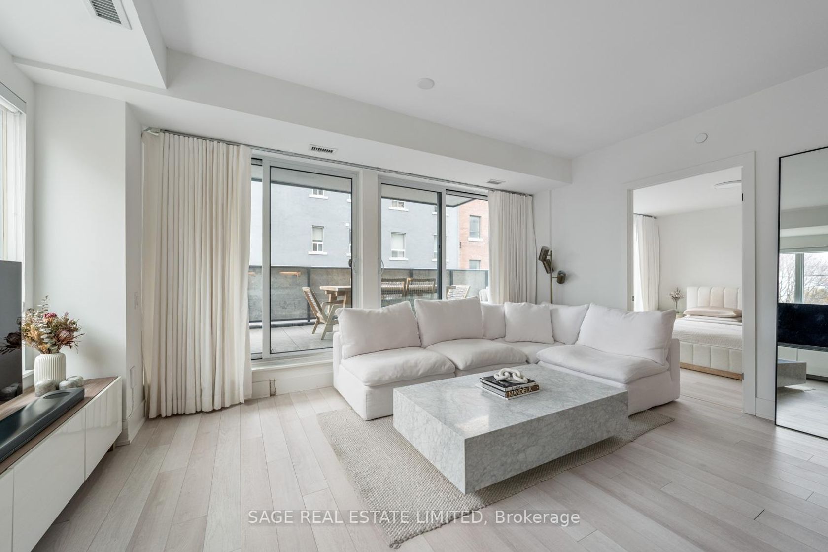 206 - 1888 Queen Street E, The Beaches, Toronto photo 2