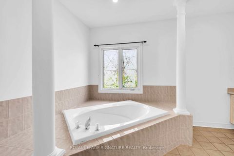 Photo 8 at 250 Laurentian Boulevard, Rural Vaughan, Vaughan