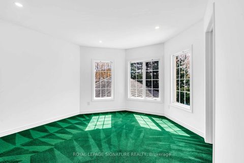 Photo 9 at 250 Laurentian Boulevard, Rural Vaughan, Vaughan