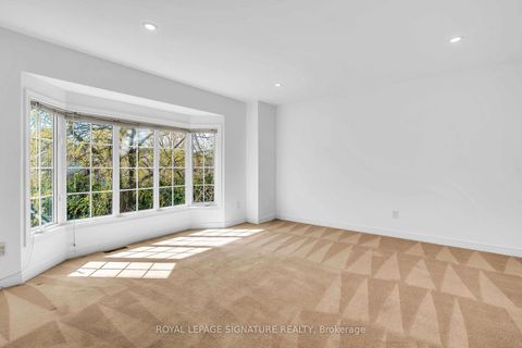 Photo 11 at 250 Laurentian Boulevard, Rural Vaughan, Vaughan
