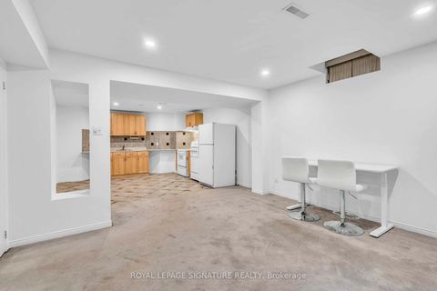 Photo 15 at 250 Laurentian Boulevard, Rural Vaughan, Vaughan