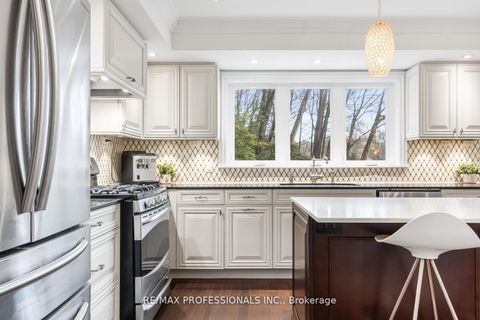 Photo 19 at 164 Morningside Avenue, Swansea, Toronto