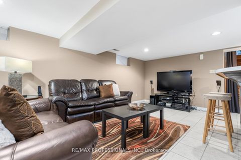 Photo 38 at 164 Morningside Avenue, Swansea, Toronto