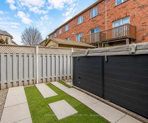 Photo 4 at 137 Blue Willow Drive, East Woodbridge, Vaughan