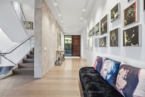 Photo 3 at 43 Hillholm Road, Forest Hill South, Toronto
