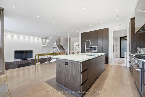 Photo 11 at 43 Hillholm Road, Forest Hill South, Toronto