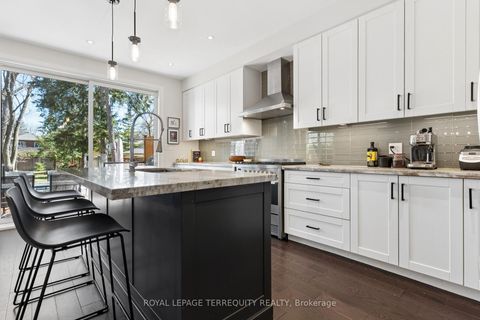 Photo 14 at 83 Humbercrest Boulevard, Lambton Baby Point, Toronto