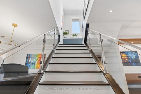 Photo 16 at 83 Humbercrest Boulevard, Lambton Baby Point, Toronto