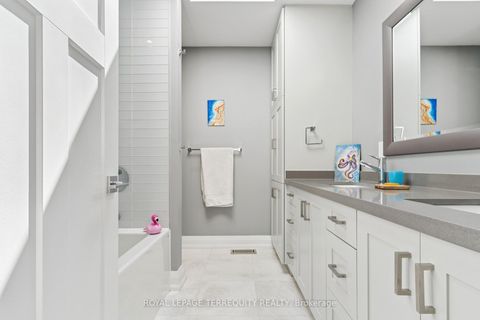 Photo 21 at 83 Humbercrest Boulevard, Lambton Baby Point, Toronto