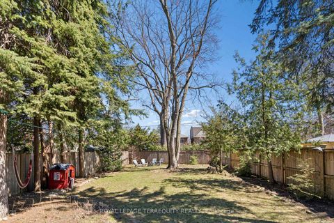 Photo 33 at 83 Humbercrest Boulevard, Lambton Baby Point, Toronto