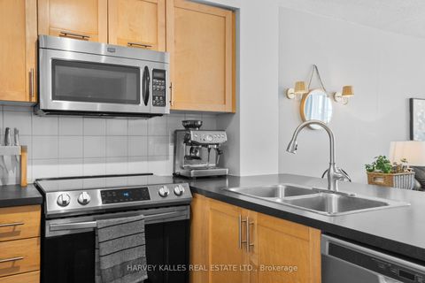 Photo 3 at 803 - 650 Queens Quay W, Niagara, Toronto