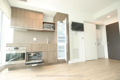 Photo 27 at 5508 - 197 Yonge Street, Yonge Corridor, Toronto