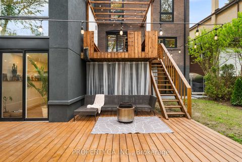 Photo 3 at 9 Maughan Crescent, The Beaches, Toronto