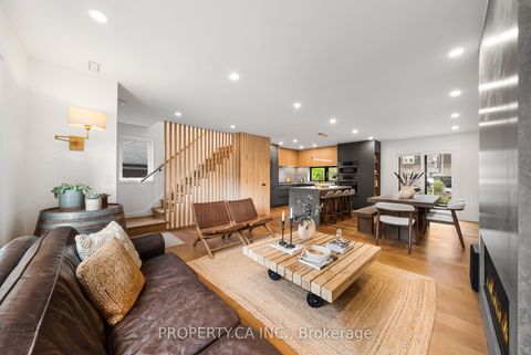 Photo 4 at 9 Maughan Crescent, The Beaches, Toronto