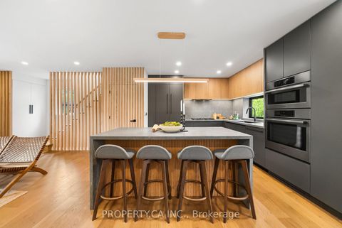 Photo 11 at 9 Maughan Crescent, The Beaches, Toronto