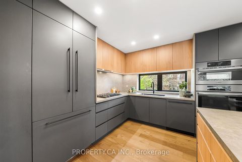 Photo 13 at 9 Maughan Crescent, The Beaches, Toronto