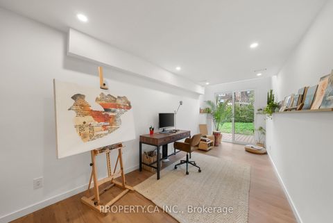 Photo 24 at 9 Maughan Crescent, The Beaches, Toronto