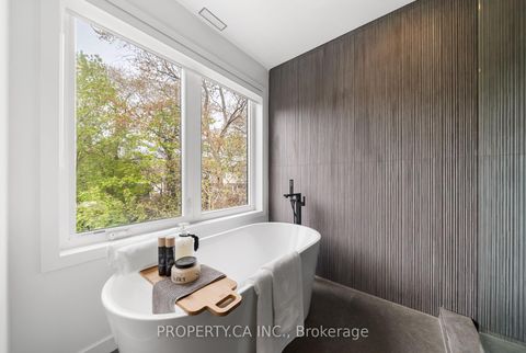Photo 33 at 9 Maughan Crescent, The Beaches, Toronto
