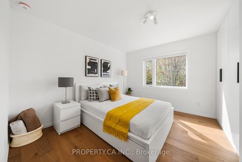 Photo 34 at 9 Maughan Crescent, The Beaches, Toronto