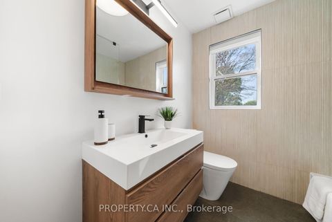 Photo 37 at 9 Maughan Crescent, The Beaches, Toronto