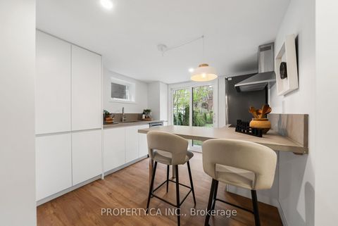 Photo 42 at 9 Maughan Crescent, The Beaches, Toronto