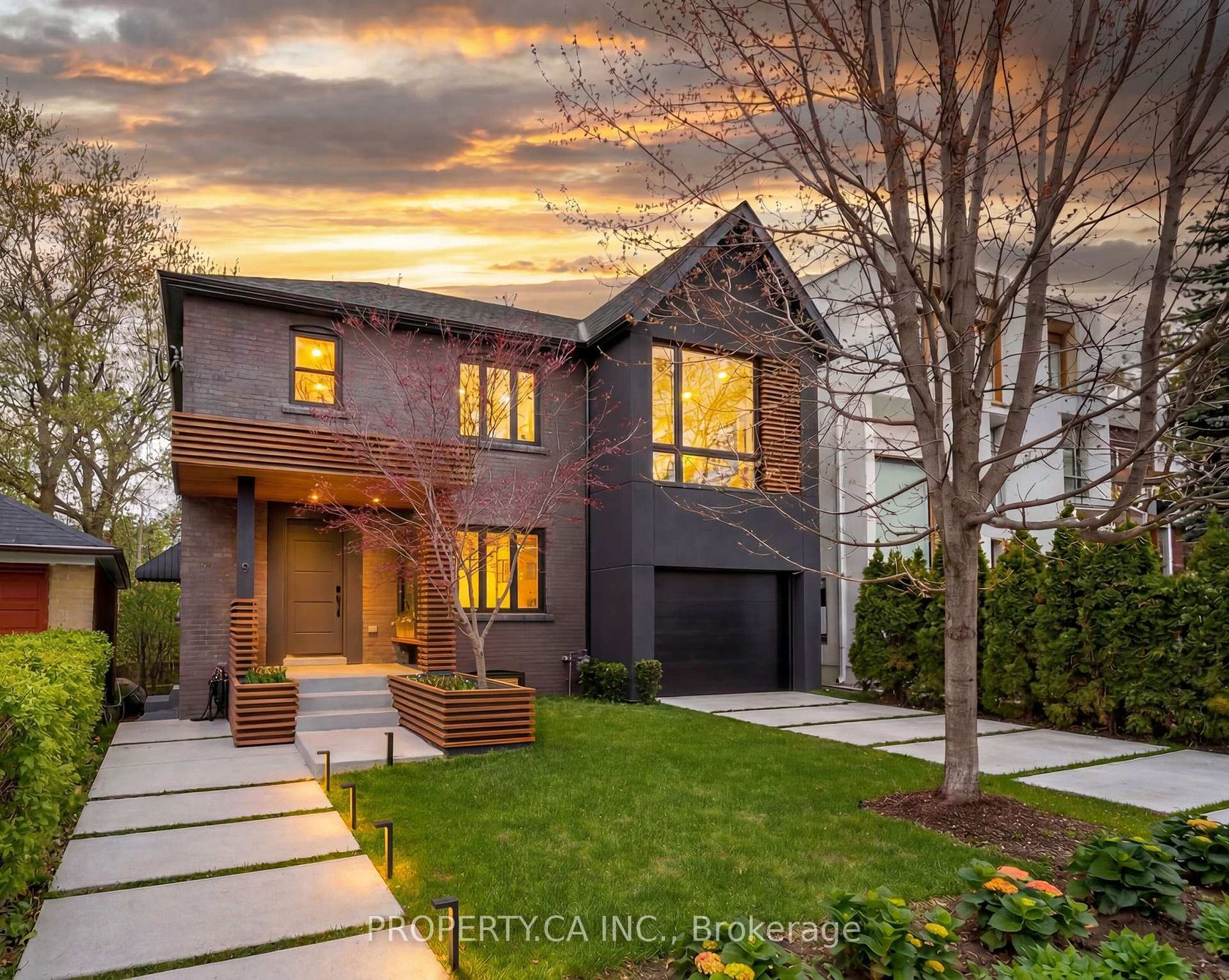 9 Maughan Crescent, The Beaches, Toronto 