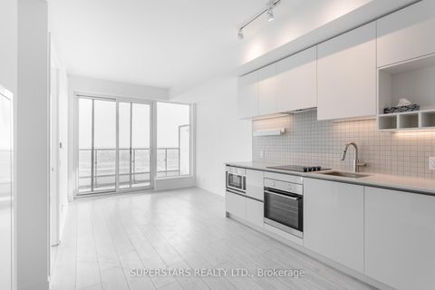 Photo 4 at 4505 - 5 Buttermill Avenue, Vaughan Corporate Centre, Vaughan