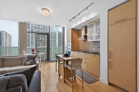 Photo 8 at 1804 - 14 York Street, Waterfront Communities C1, Toronto