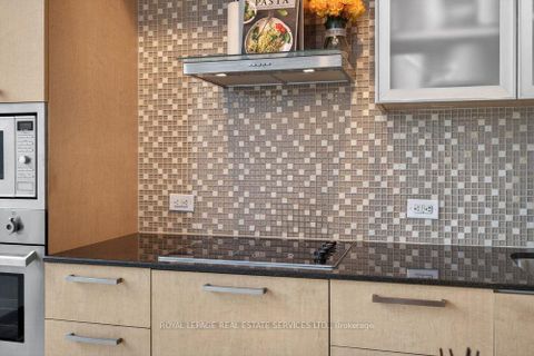 Photo 12 at 1804 - 14 York Street, Waterfront Communities C1, Toronto