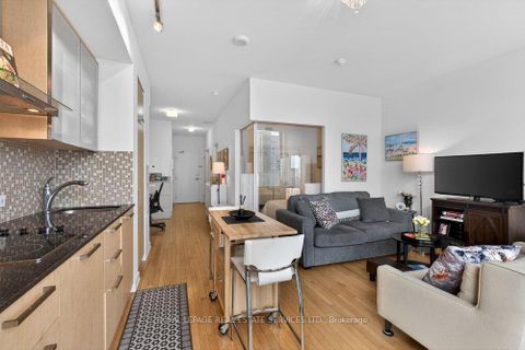 Photo 14 at 1804 - 14 York Street, Waterfront Communities C1, Toronto