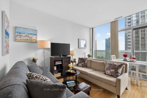 Photo 16 at 1804 - 14 York Street, Waterfront Communities C1, Toronto
