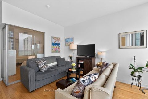 Photo 17 at 1804 - 14 York Street, Waterfront Communities C1, Toronto