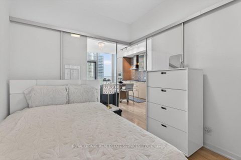 Photo 25 at 1804 - 14 York Street, Waterfront Communities C1, Toronto