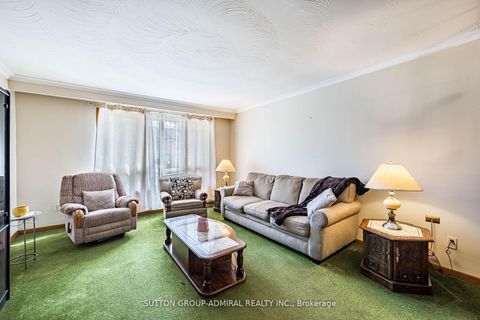 Photo 2 at 92 Redgrave Drive, Richview, Toronto