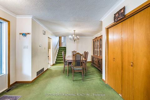 Photo 6 at 92 Redgrave Drive, Richview, Toronto