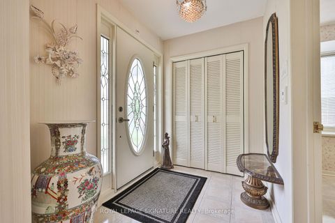 Photo 6 at 14 Logstone Crescent, Morningside, Toronto