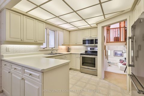 Photo 13 at 14 Logstone Crescent, Morningside, Toronto