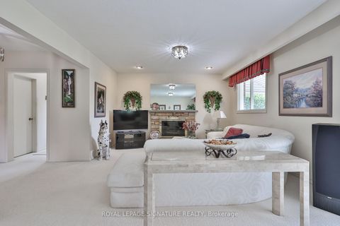 Photo 23 at 14 Logstone Crescent, Morningside, Toronto